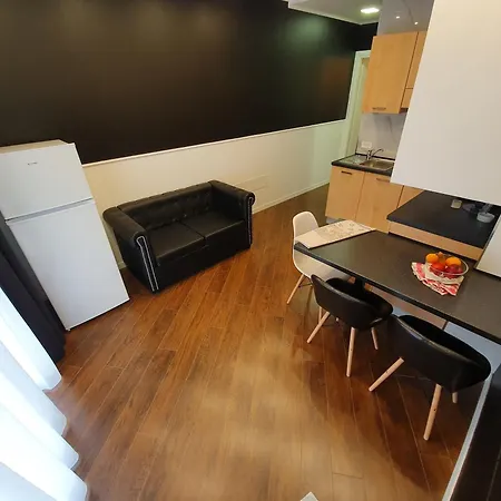 Apartment Moderne Mit Balkon